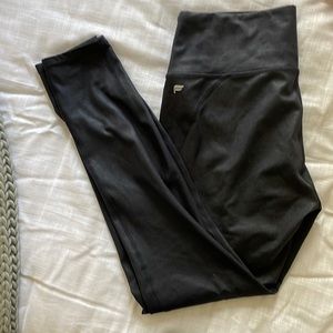 Fabletics Faux Leather Texture Leggings Sz Large